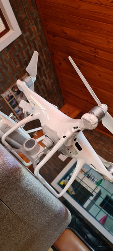 Drone Dji Phantom 4 Pro Igual A Nuevo
