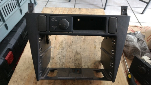 Base Del Stereo Volvo S40 2005 Ml16