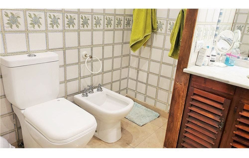 Imagen 18 de 23 de Magnifica Casa En Venta De 5 Ambientes Con Cochera En Remedios De Escalada