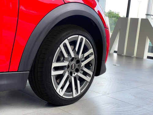 Mini Cooper S (automático) 2025