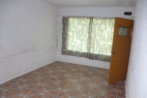 Imagen 3 de 14 de Venta Casa De 2 Dormitorios + 2 Baños + Barbacoa. Apta Banco