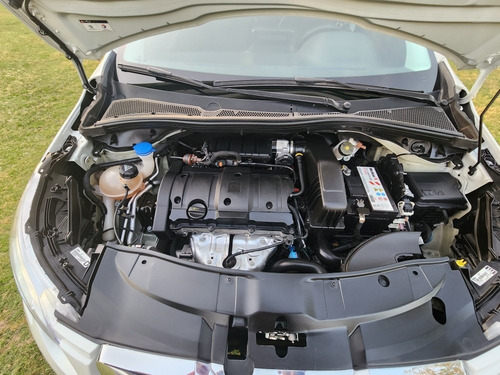 Imagen 19 de 20 de Peugeot 2008 2019 1.6 Feline Tip