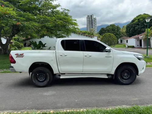 Toyota Hilux 2.4l