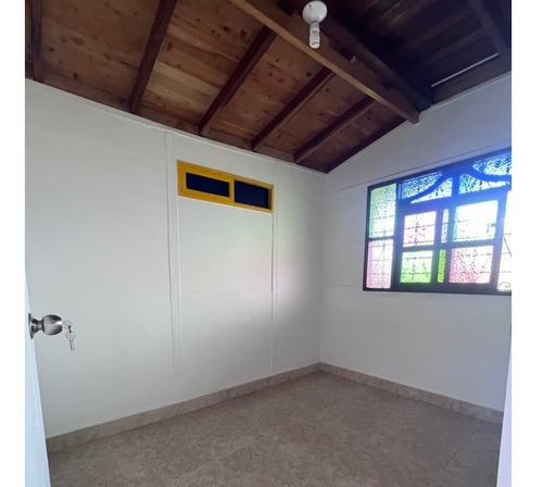 Imagen 4 de 30 de Casa Finca, Vereda San José, Guarne Antioquia, 550m2 Y 160m2 Construidos, Vendo Directamente.