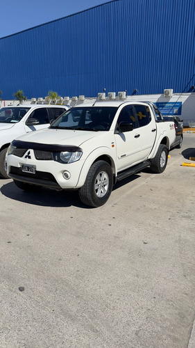 Mitsubishi L200 3.2 Cab Doble 4wd Cr 165cv At