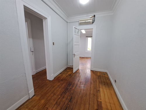 Casa En Arriendo En Metro Bustamante, Providencia