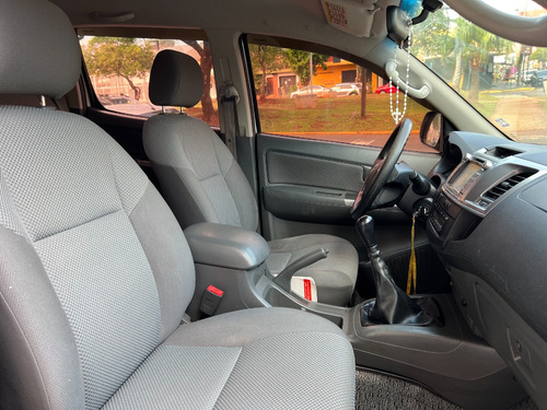 Toyota Hilux 3.0 Cd Srv 171cv 4x2 - B3