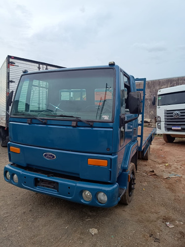 Cargo 815 Ano 2001 Carr. Com Piso Chapeado E Tampas .