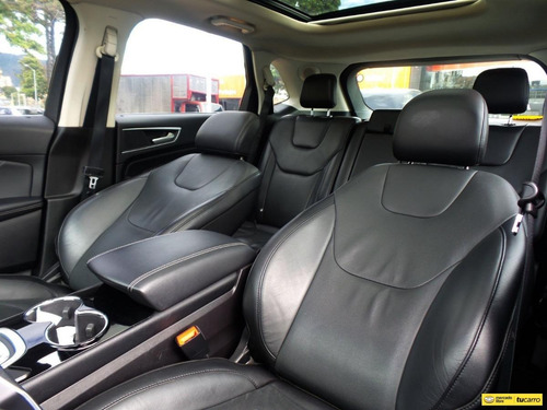 Imagen 16 de 25 de Ford Edge Titanium