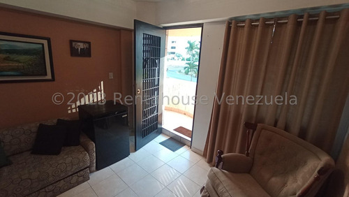 Juan Carlos González. Renta House Carabobo Vende Apto. Res. Ramses 9 Urb. El Parral Valencia Mls #25-1109 Rah/jcg.