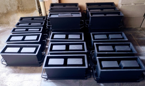 Forma Para Blocos De Cimento Concreto De 15 Envio 24h Úteis