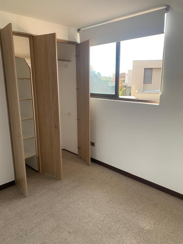 Casa En Arriendo De 3d/3b En Condominio Los Poleros Machalí