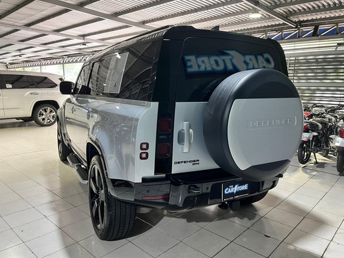 Land Rover Defender 2023