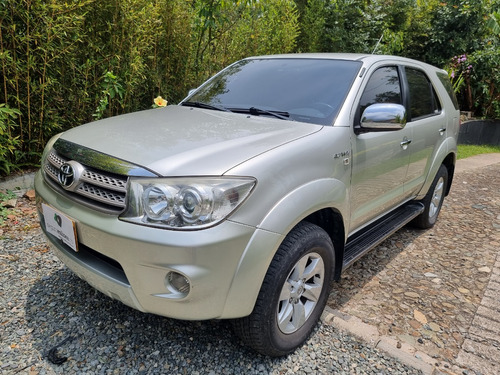 Toyota Fortuner 2.7l 4x2