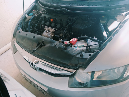 Honda Civic 1.8 Lxs Flex Aut. 4p