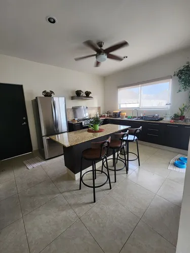 Casa Equipada Con Amplio Jardin En Venta, Merida