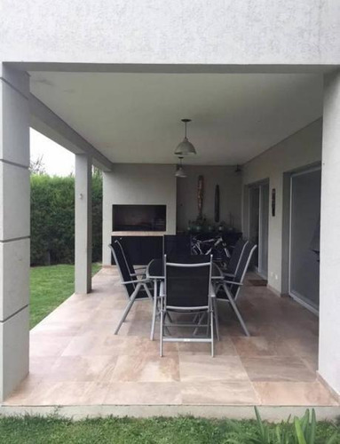 Casa En Venta En Barrio Cerrado San Francisco, Tigre.