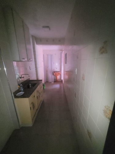 Imagem 4 de 10 de Sala Living, Cozinha E Banheiro,sem Garagem - Kn0697