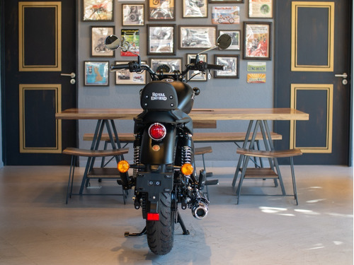Imagen 7 de 25 de Royal Enfield Meteor 350 Stellar Negra Reserva