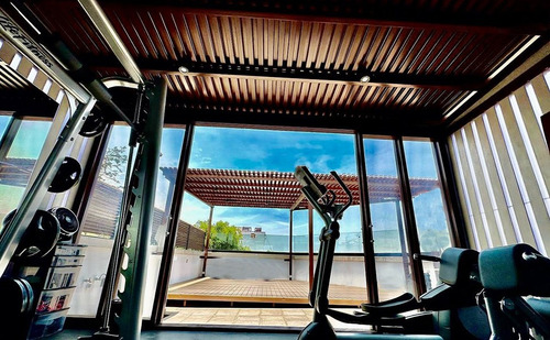 Cuadrado Pérgola Decorativo 2x2 Zeromadera (2 Pzas 1.5mts) Color Translucido