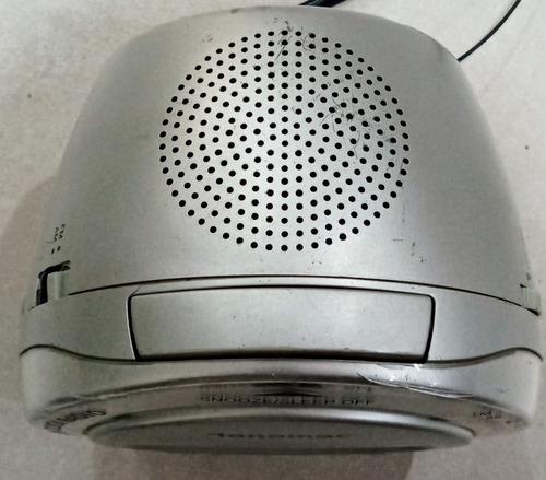 Radio Reloj Tonomac Modelo:to-c115(no Envio Fragil)