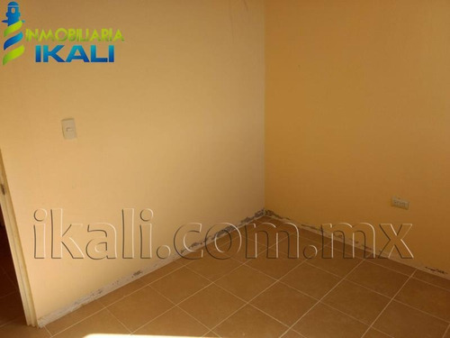 Imagen 8 de 12 de Casa Sola En Venta Fracc. Petropolis
