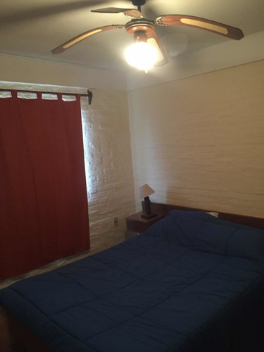 Alquilo Piriapolis Lindos Aptos Tipo Casita En Pleno Centro De Piriapolis A 5 De La Playa 2 Dormitorios Parrillerito Lugar Para El Auto Totalmente Equipado Para 5 Personas