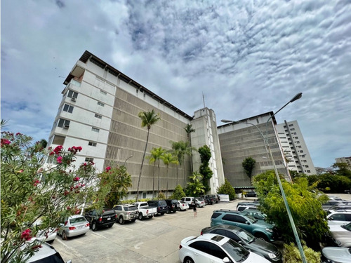Se Vende Apto 87m2 3h/2b/1p Camuri Grande