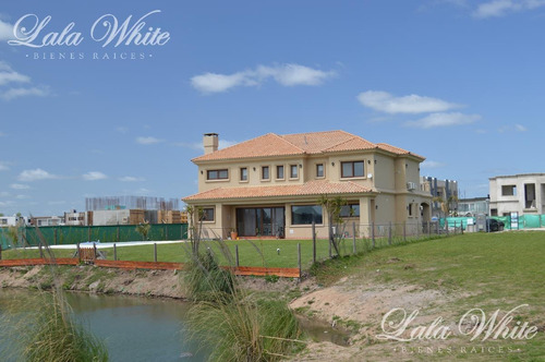 Imagen 3 de 30 de Venta - Casa A Estrenar En Terralagos - Fondo A Laguna