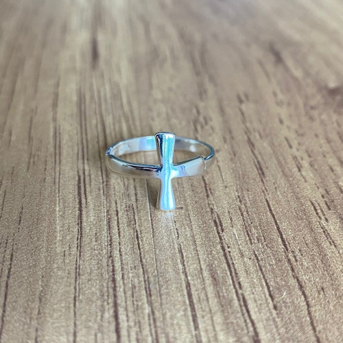 Imagen 3 de 10 de Anillo De Plata 925 Con Cruz Lisa De 12mm Agálea Joyería