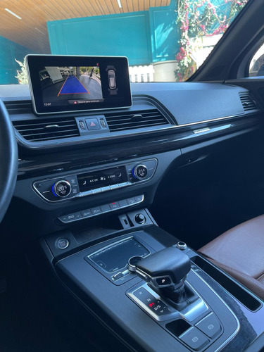 Audi Q5 2.0 L Security