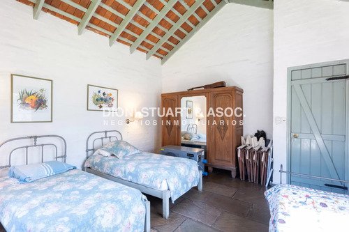 Alquiler De Temporada Casa En La Barra Con 4 Dormitorios Y Piscina Muy Cerca Del Mar