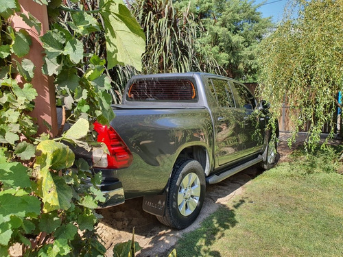 Toyota Hilux 3.0 Cd Srv Cuero 171cv 4x2 - E4 2016