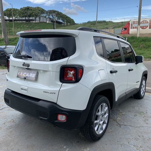 Imagem 6 de 11 de Renegade Sport 1.8 4x2 Flex 16v Aut.