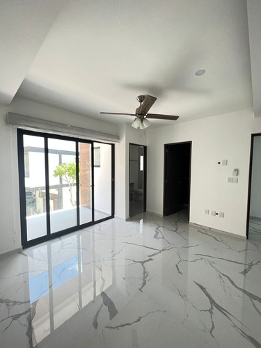 Imagen 7 de 10 de Casa En Renta En Merida De 3 Recamaras, Alberca Y Roof En Di
