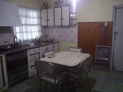 Casa Para 2 Familias En Venta En Paso Del Rey Norte