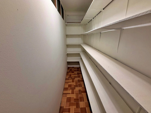 Jaime Eyzaguirre/alameda - Oficina 1er Piso 4 Privados+salon