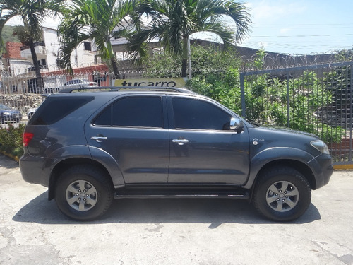 Imagen 7 de 12 de Toyota Fortuner Tailandesa Automtica 4x4