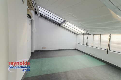 ¡dúplex En Piso 2° Por Escalera, Con Terraza En Piso 3°, Con Parrilla Y Baulera!