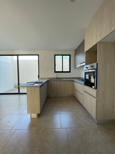 Excelente Casa Nueva En Zibata Samare Querétaro 3.5
