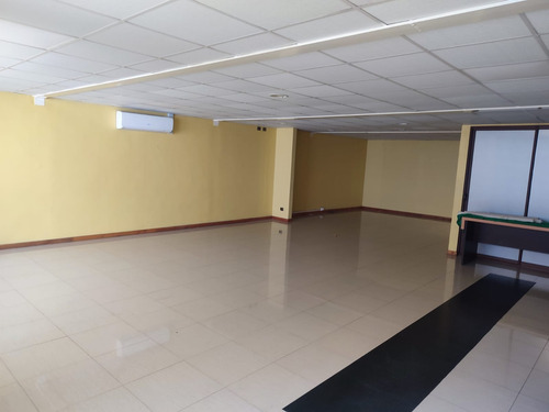 Oficina Amplia En Centro De Concepción
