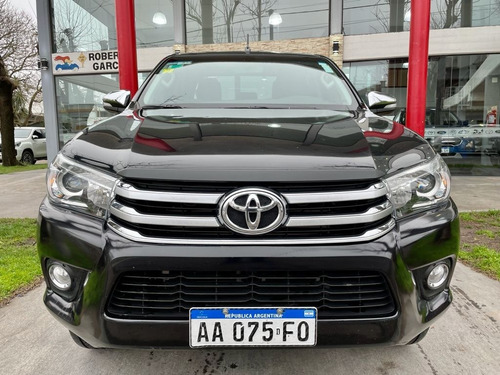 Imagen 2 de 12 de Toyota Hilux 2.8 D Srx 6mt 4x4 2016