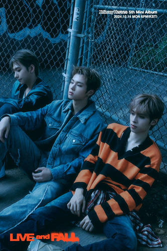 Xdinary Heroes - Live And Fall Ver. Photobook Random Kpop