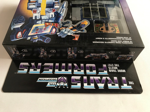 Soundwave Transformers G1 Walmart Reissue 2018 Hasbro (Usado)