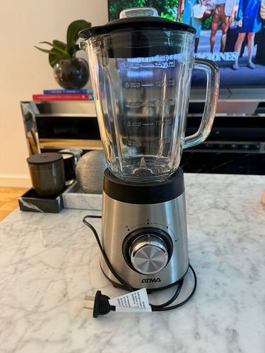 Licuadora De Vaso Atma Pro Li8450ap 500w Jarra Vidrio Inox Plateado (Usado)