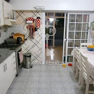 Imagen 7 de 14 de Triplex De 4 Ambientes