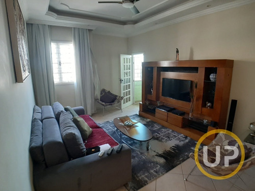 Imagem 2 de 15 de Casa À Venda No Bairro Fernão Dias - Belo Horizonte, Mg - 8405