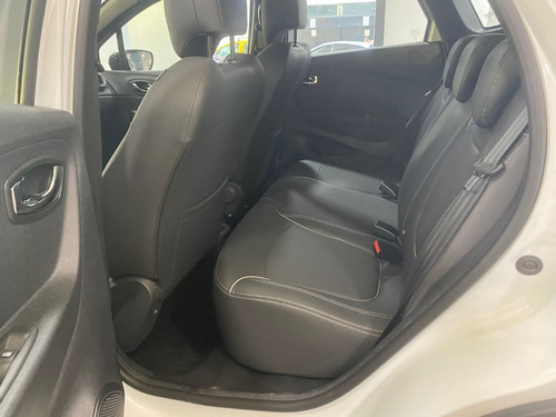 Imagen 7 de 15 de Autos Y Camionetas Renault Captur Bose Volkswagen Toyota E
