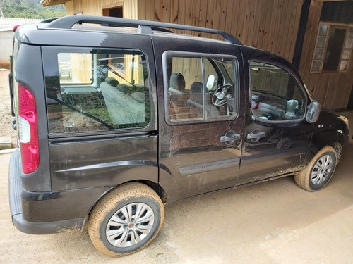 Imagem 5 de 6 de Fiat Doblo 2015 1.4 Attractive Flex 5p