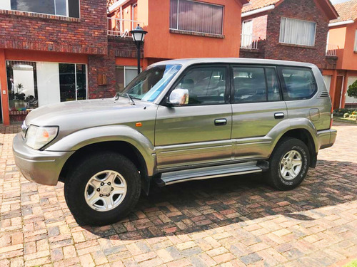 Toyota Land Cruiser Prado Vx / 3.4 / Mecánica / 7 Pas